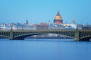 Bridge in St. Petersbourg