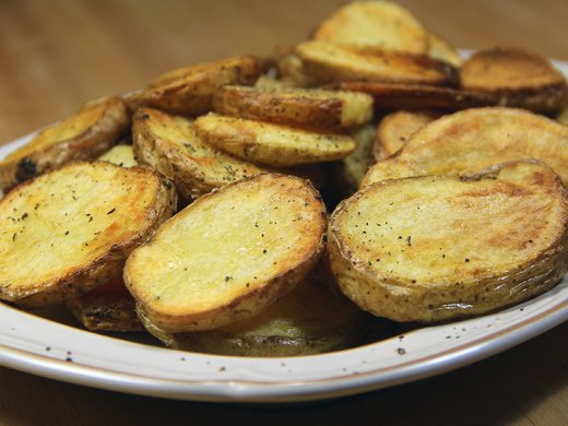 Crispy layered thyme potatoes
